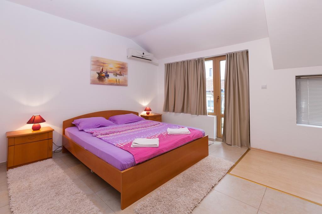 Apartment Lermontov Burgas Room photo